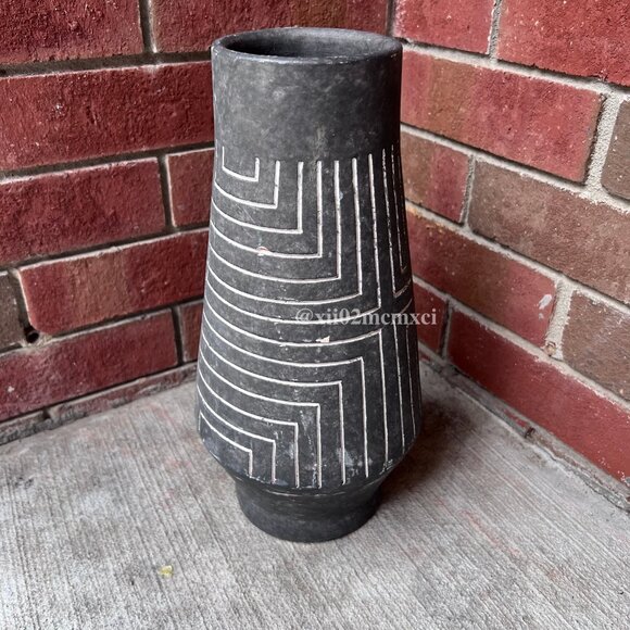 TARGET PROJECT 62 GEOMETRIC STRIPES VASE BLACK 1CT - Picture 1 of 7